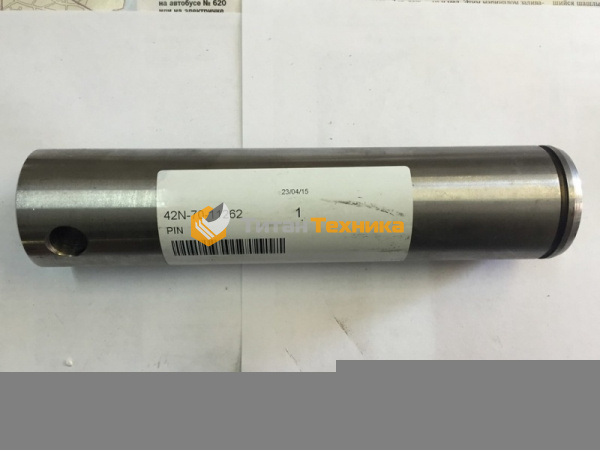 Палец для экскаватора Hitachi ZX230